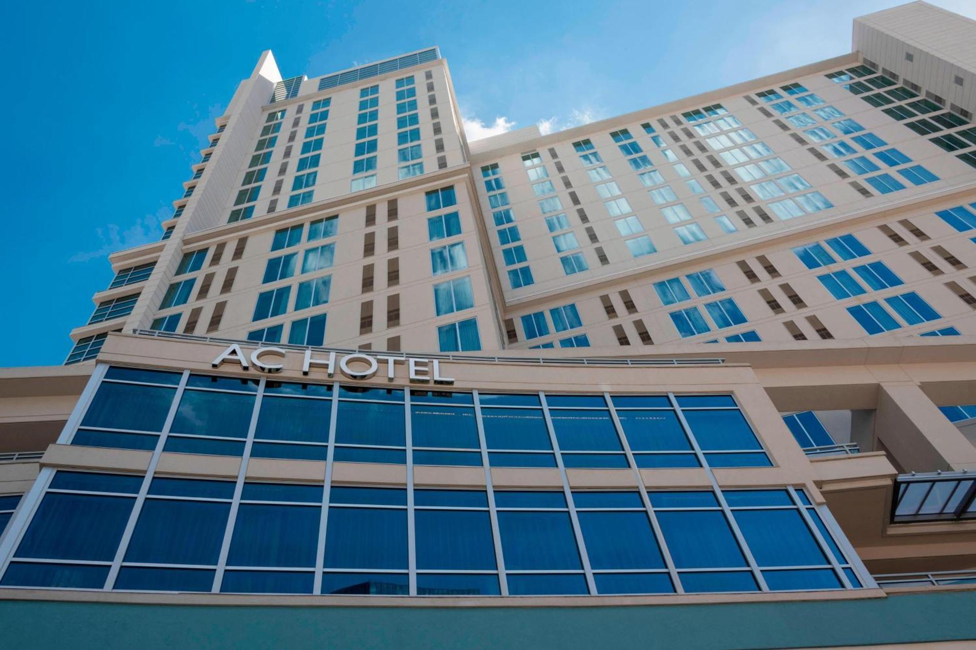 Ac Hotel By Marriott Charlotte City Center Exterior photo